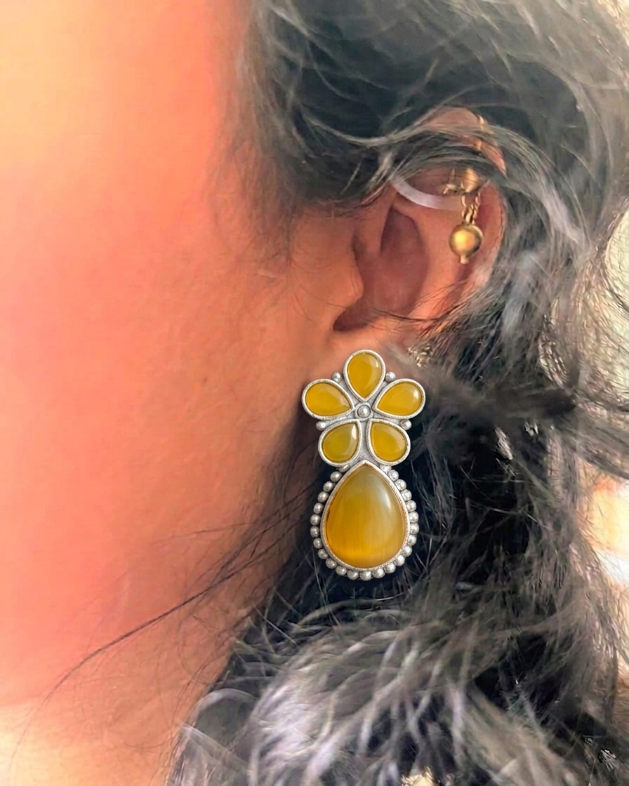Meethi Boondi - Drop stud earrings