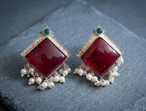 Chanchal Chakor - Red