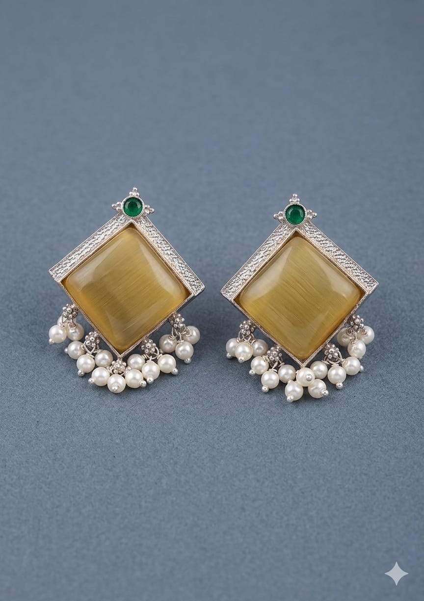 Chanchal Chakor Studs – Honey Gold Edition